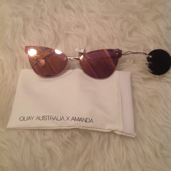 1 left read HOST PICK! Rare !Quay rare lady-luck - Picture 2 of 6